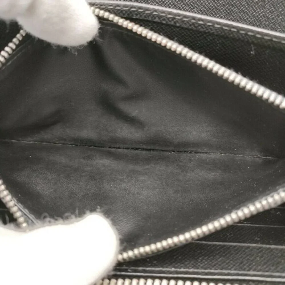 Louis Vuitton authentic louis